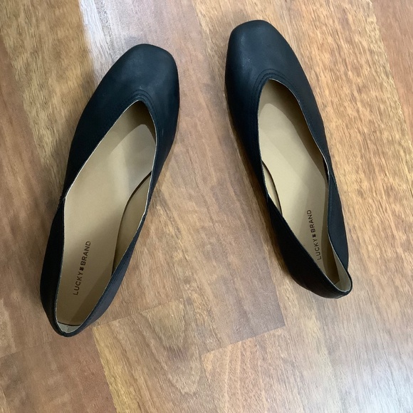 Lucky Brand Black Flats Sz 12, like NEW - Picture 3 of 8